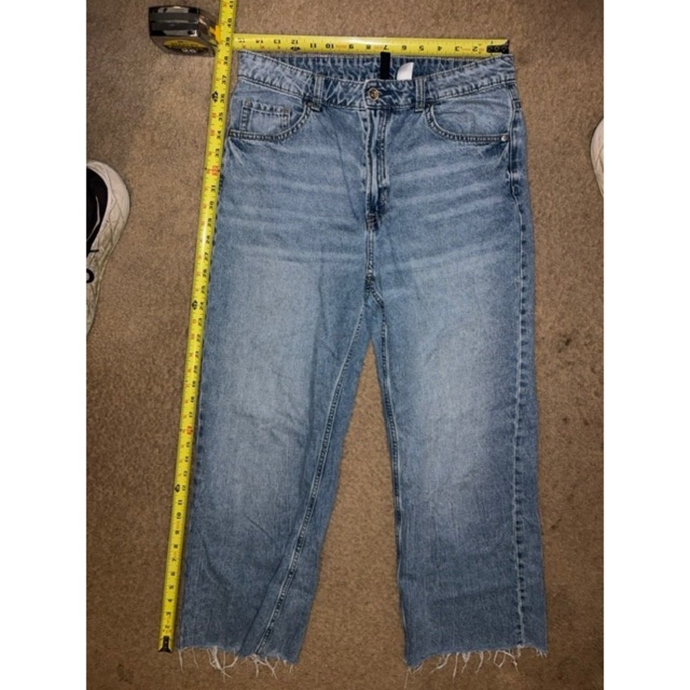 H&M Divided Womens High Waisted Wide Leg Raw Hem Jeans Size 8 Light Wash T49-1
